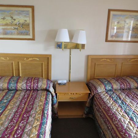 Pine Crest Motor Lodge Holly Springs Екстериор снимка