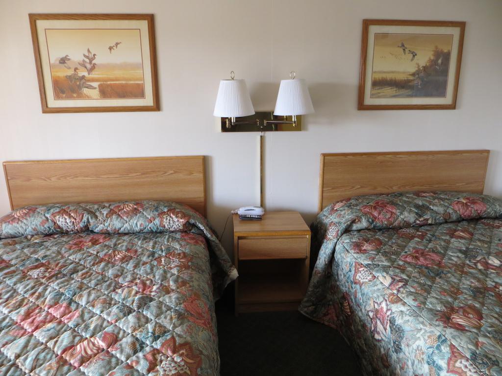 Pine Crest Motor Lodge Holly Springs Стая снимка